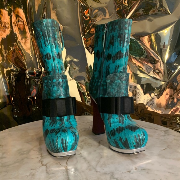 MIU MIU snakeskin and velvet platform boots - Picture 3 of 8